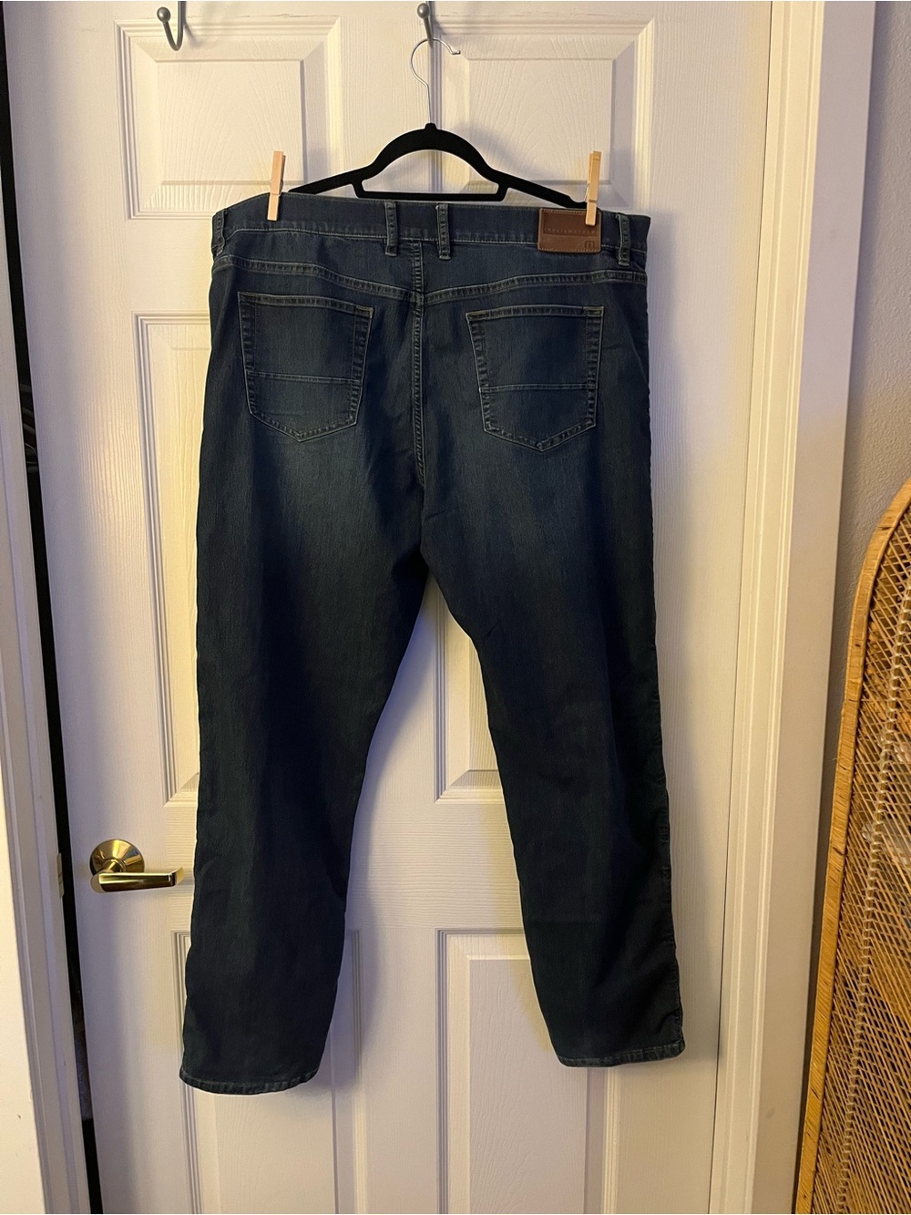 Travis Mathew Men’s Dark Blue Jeans - Picture 2 of 4
